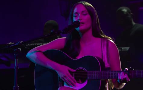 Kacey Musgraves is the first musician to perform fully nude on SNL